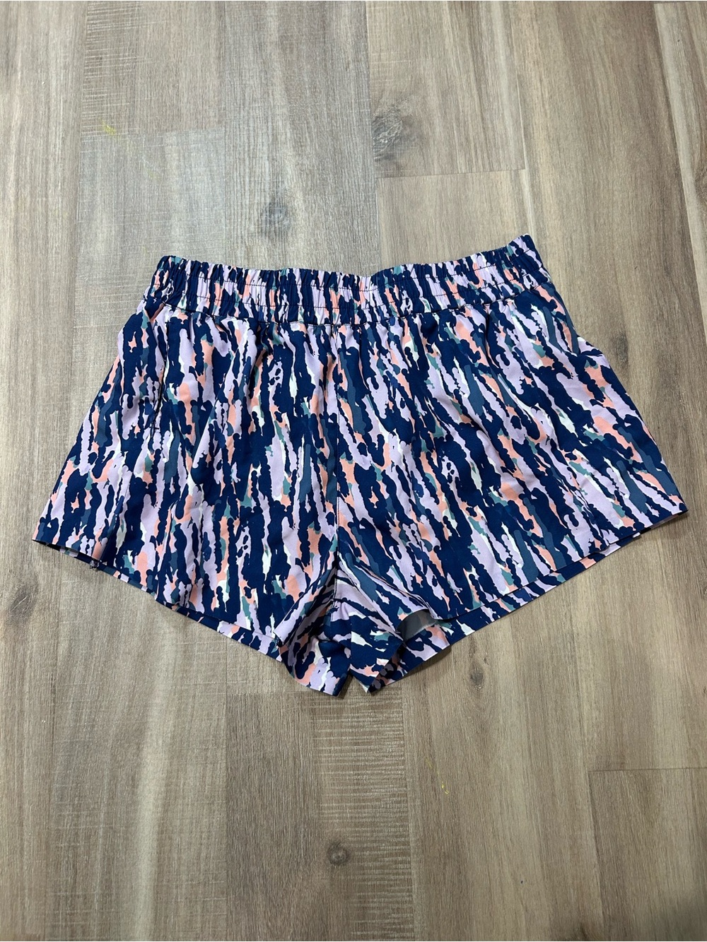 dip Navy and Pink Abstract Athletic Shorts